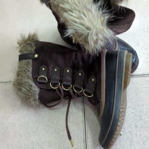 Sorel Women's Fur-Trimmed Winter Boots - Dark Brown and Black